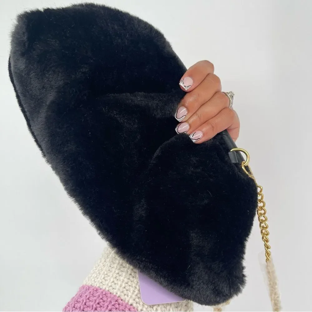 Jill & Ally Women’s Black Faux Fur Convertible Clutch Crossbody Bag One Size